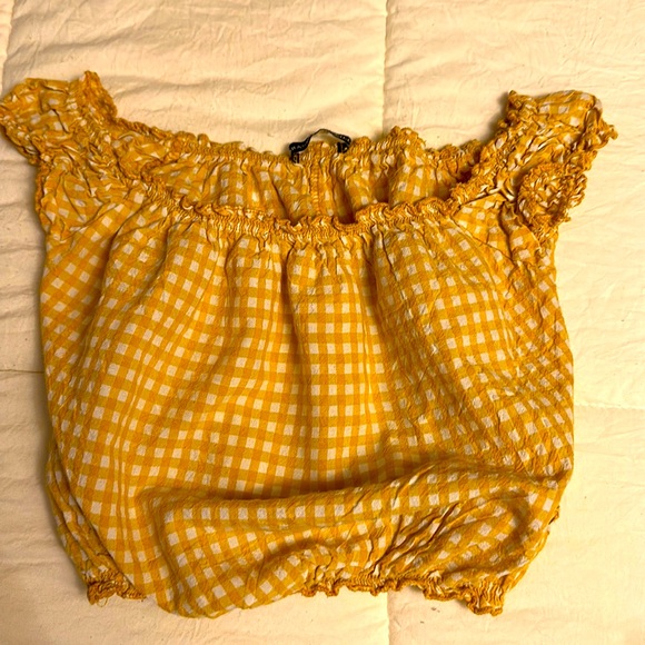 Yellow top - Picture 1 of 2